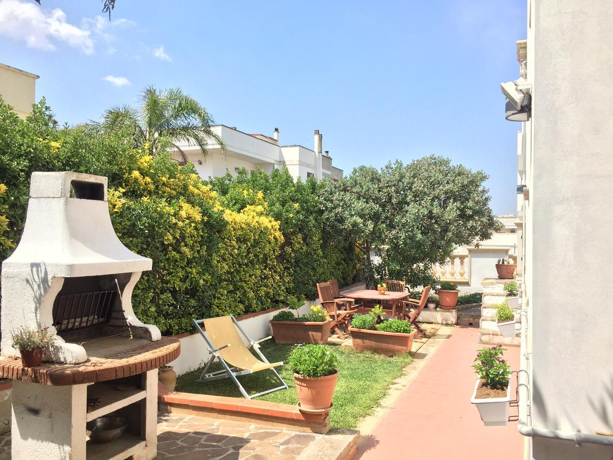 Casa Vacanza Zia Dani Castro  Εξωτερικό φωτογραφία